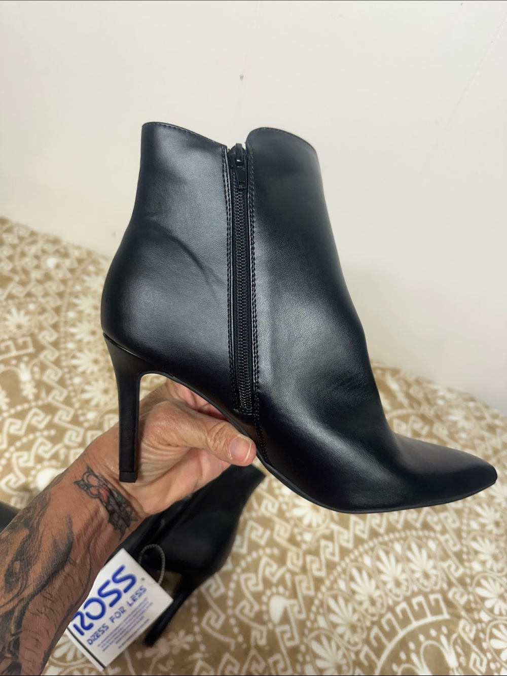 Nine West Black Pointed Toe Stiletto Ankle Booties - Picture 4 of 10